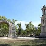 De Lucien Entre Arles, Nimes, Avignon. Beaucaire (Gard)