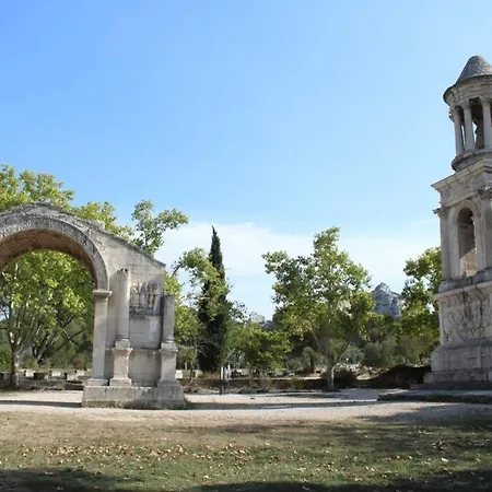 De Lucien Entre Arles, Nimes, Avignon. Beaucaire (Gard)