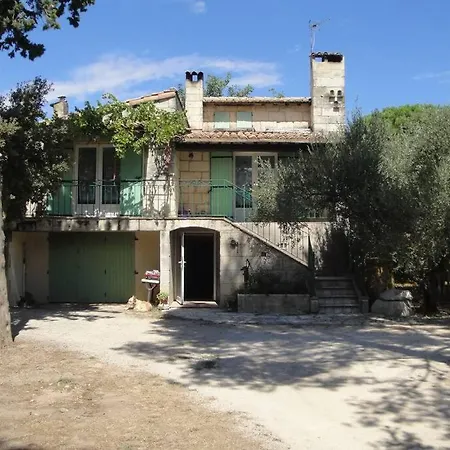 De Lucien Entre Arles, Nimes, Avignon. Appartamento *