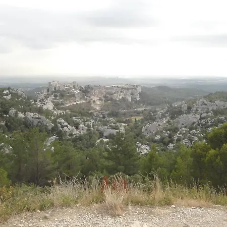 De Lucien Entre Arles, Nimes, Avignon. Διαμέρισμα *