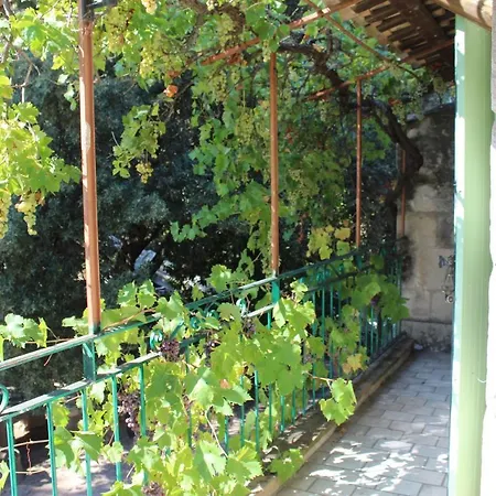 De Lucien Entre Arles, Nimes, Avignon. * Beaucaire (Gard)