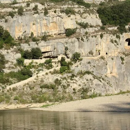 Apartamento De Lucien Entre Arles, Nimes, Avignon. *