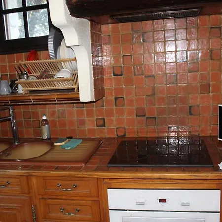 Apartamento De Lucien Entre Arles, Nimes, Avignon.