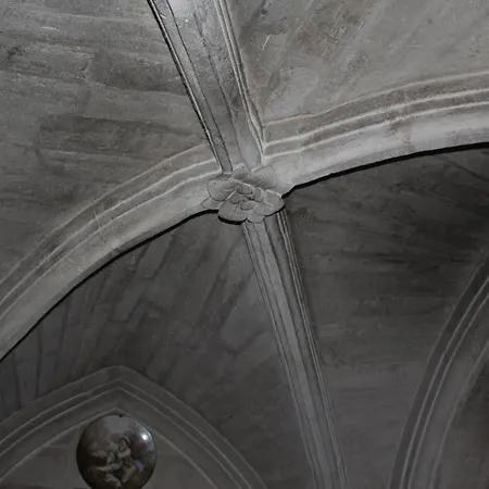 De Lucien Entre Arles, Nimes, Avignon. *