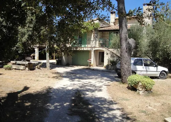 De Lucien Entre Arles, Nimes, Avignon. Apartamento Beaucaire (Gard)