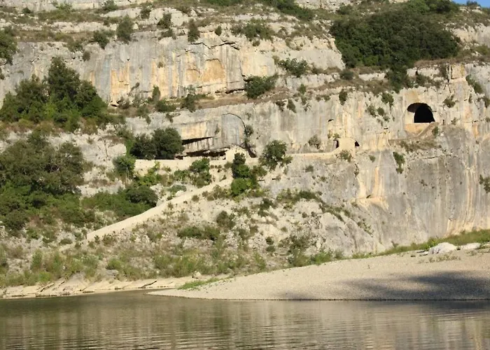 Apartamento De Lucien Entre Arles, Nimes, Avignon. *