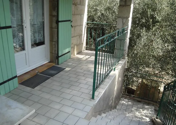 De Lucien Entre Arles, Nimes, Avignon. * Beaucaire (Gard)
